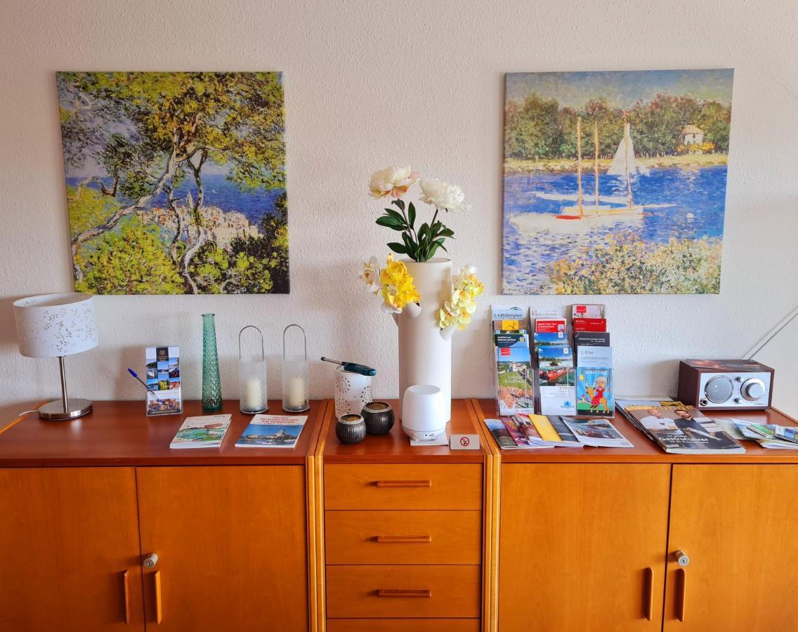 Ferienwohnung Rheinblick In Buesingen -Keine Monteure- Busingen エクステリア 写真